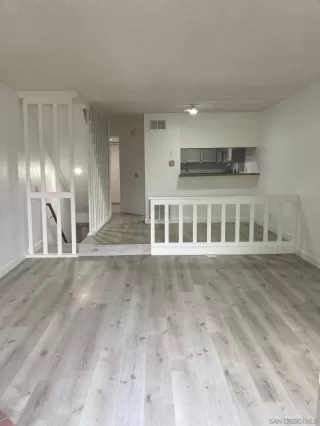 Photo #3: 230018883 Listing 