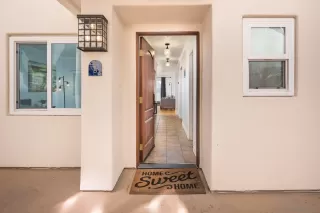 Photo #2: 230018908 Listing