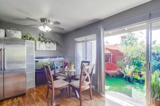 Photo #5: 230018933 Listing