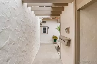 Photo #4: 230018935 Listing 