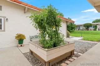 Photo #5: 230018935 Listing 