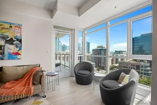 Photo #3: 230018943 Listing