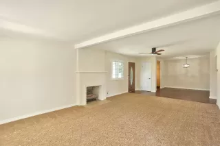 Photo #4: 230018973 Listing 