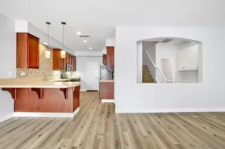 Photo #6: 230018995 Listing