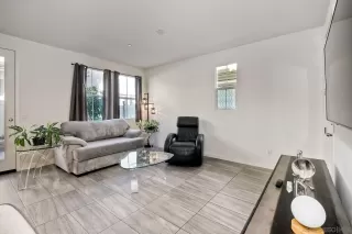 Photo #4: 230019001 Listing