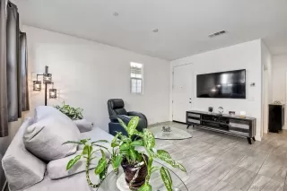 Photo #5: 230019001 Listing