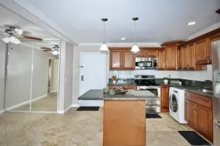 Photo #4: 230019012 Listing 