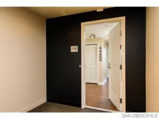 Photo #3: 230019014 Listing