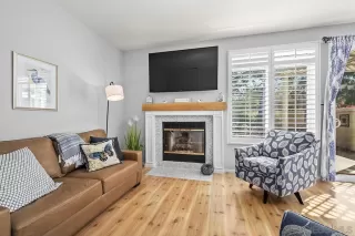 Photo #5: 230019039 Listing