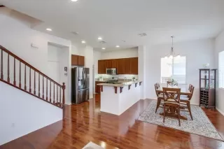 Photo #2: 230019054 Listing