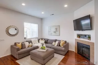 Photo #3: 230019054 Listing