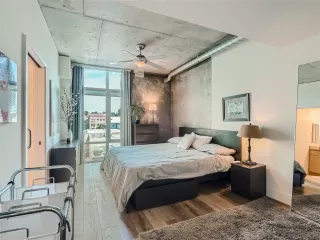 Photo #1: 230019122 Listing