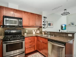 Photo #6: 230019145 Listing