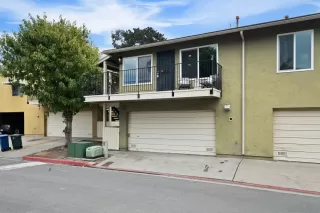 Photo #2: 230019196 Listing