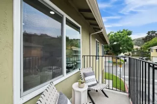 Photo #5: 230019196 Listing