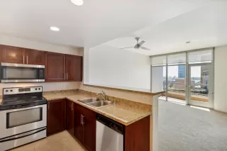 Photo #3: 230019251 Listing 