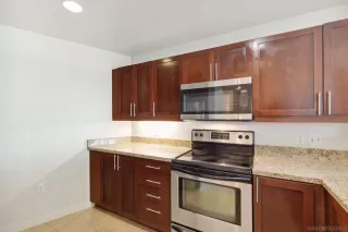 Photo #4: 230019251 Listing 