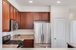 Photo #5: 230019307 Listing