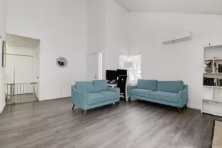 Photo #3: 230019310 Listing