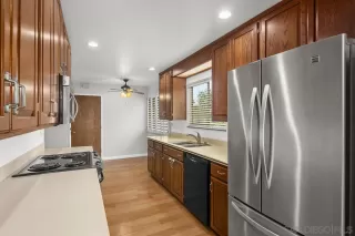 Photo #2: 230019339 Listing