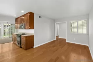 Photo #4: 230019339 Listing