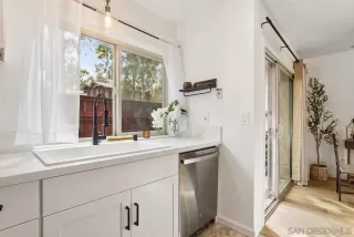 Photo #4: 230019353 Listing