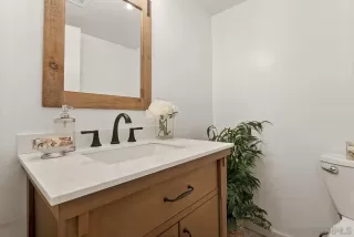 Photo #5: 230019353 Listing