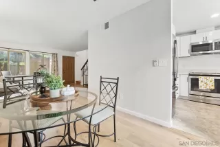 Photo #6: 230019353 Listing