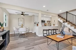 Photo #6: 230019362 Listing