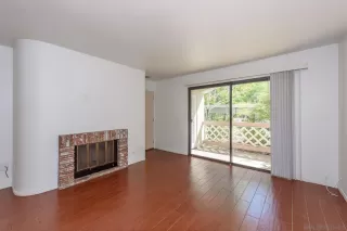 Photo #3: 230019391 Listing