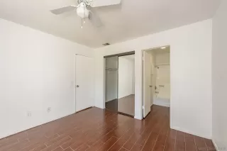 Photo #5: 230019391 Listing