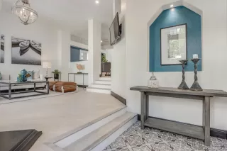 Photo #1: 230019415 Listing