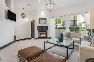 Photo #4: 230019415 Listing