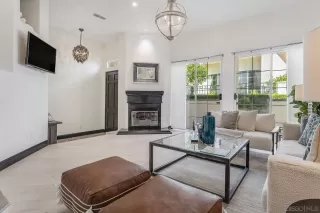 Photo #5: 230019415 Listing