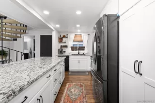 Photo #4: 230019448 Listing