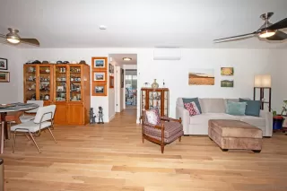 Photo #3: 230019467 Listing 