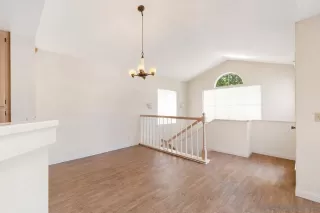 Photo #5: 230019477 Listing