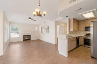 Photo #6: 230019477 Listing