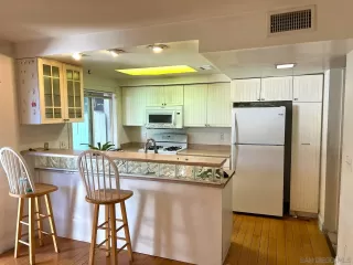 Photo #4: 230019485 Listing