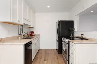 Photo #3: 230019522 Listing