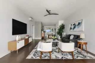 Photo #2: 230019593 Listing