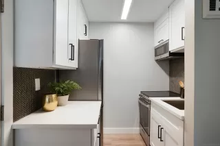 Photo #3: 230019605 Listing 