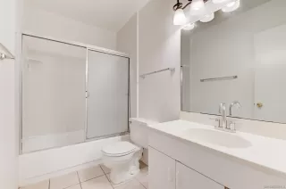 Photo #4: 230019608 Listing