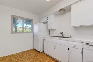 Photo #6: 230019608 Listing