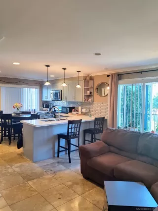 Photo #1: 230019634 Listing