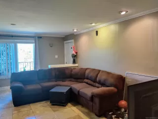 Photo #5: 230019634 Listing