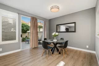 Photo #5: 230019648 Listing