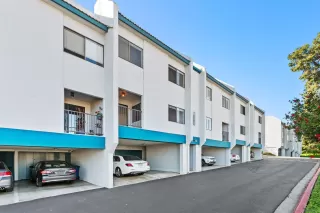 Photo #2: 230019656 Listing