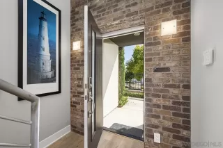 Photo #2: 230019688 Listing