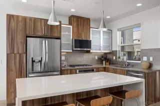 Photo #5: 230019688 Listing